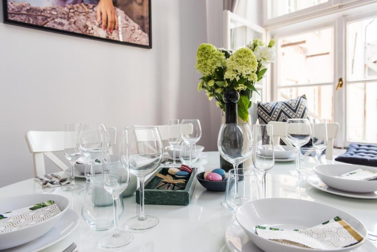 Spacious In Old Town Appartement *